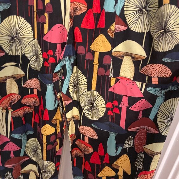 M Sized Black Mushrooms Overalls Jumpsuit cozy, Boho Unworn Psychadelic & Fun - Picture 9 of 9